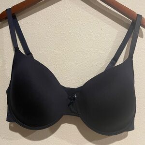Navy Marilyn Monroe underwire Bra. Size 42 D
